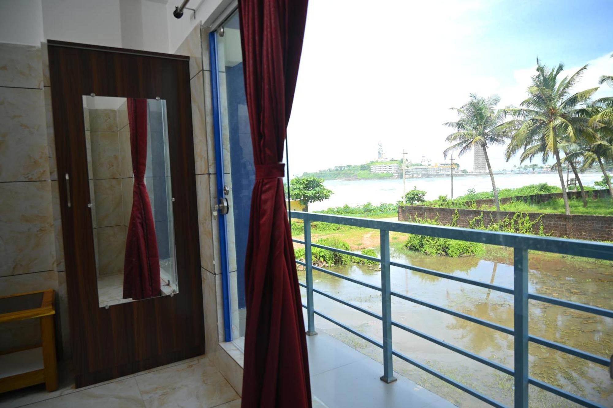 Blue Pearl Beach Guest House Māvalli المظهر الخارجي الصورة