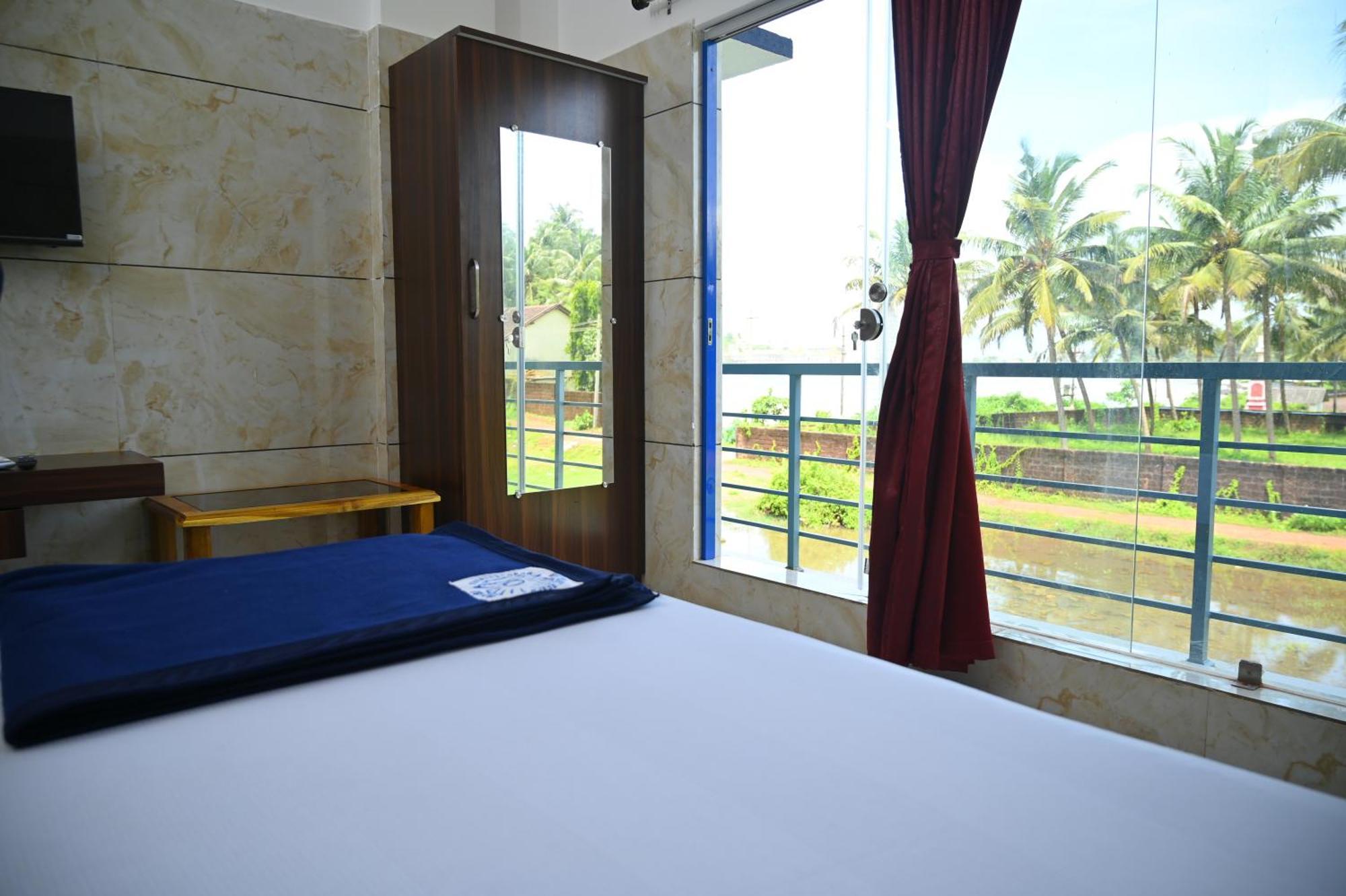 Blue Pearl Beach Guest House Māvalli المظهر الخارجي الصورة